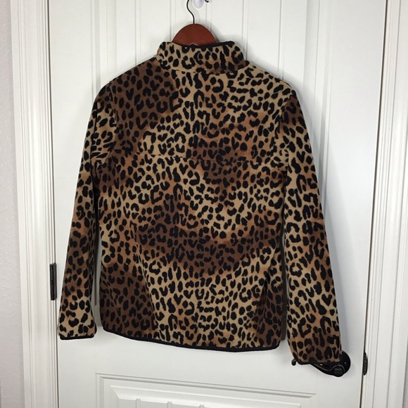 Lands’ End Leopard Print Fleece Pullover Size Small. - Picture 6 of 7